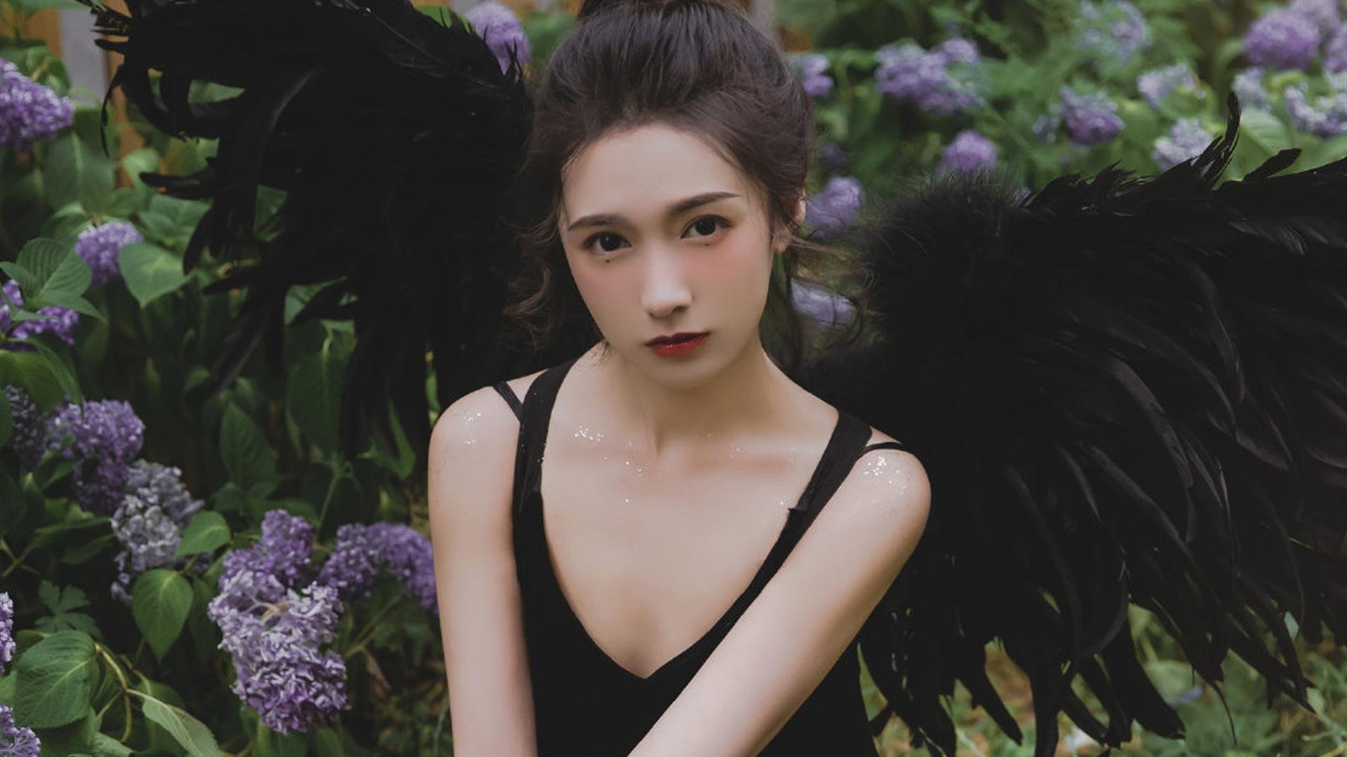 中卫持球推进能力是否成为球探评估关键，中卫球员